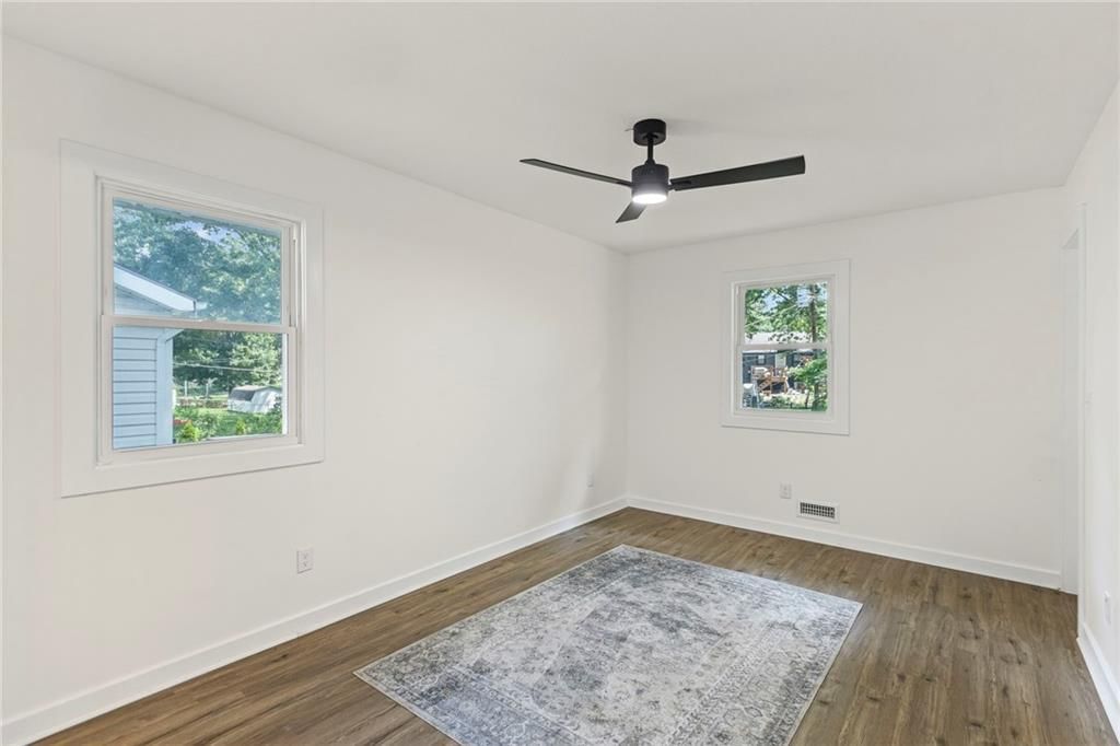 8927 Stark Avenue — photo 17