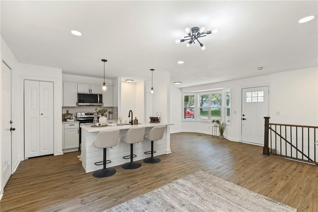 8927 Stark Avenue — photo 9