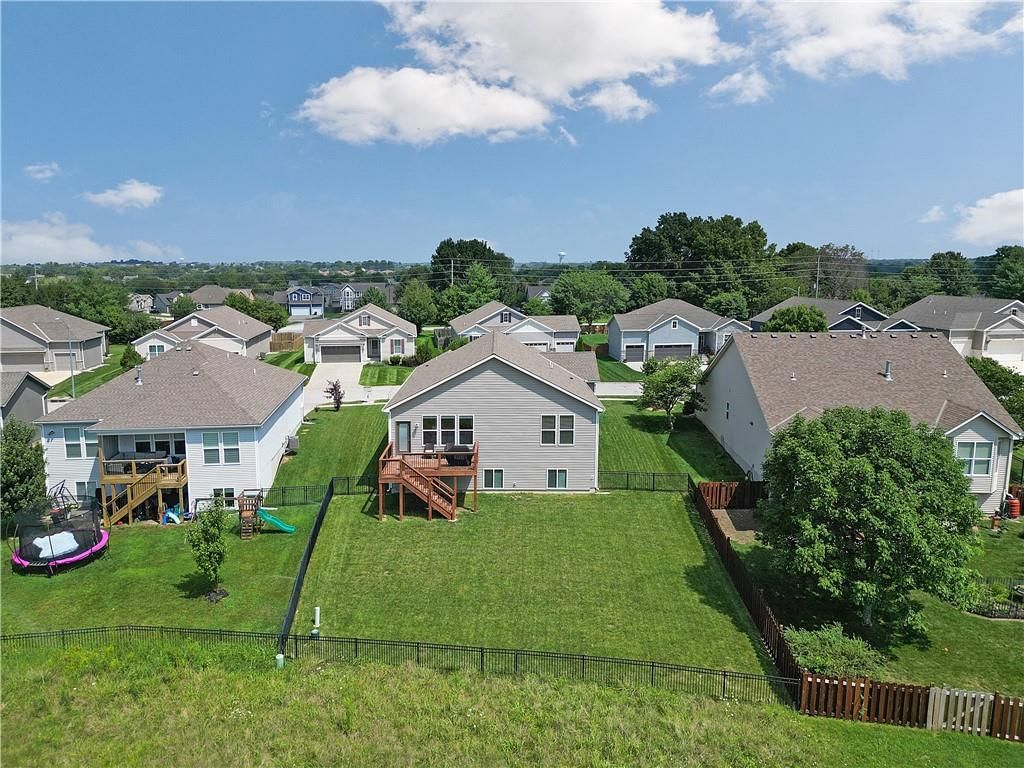 1101 Cheshire Drive — photo 32