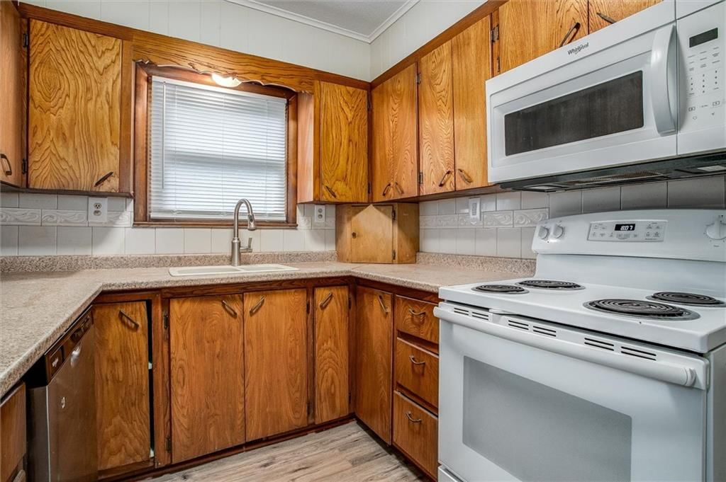1423 S Dodgion Street — photo 16