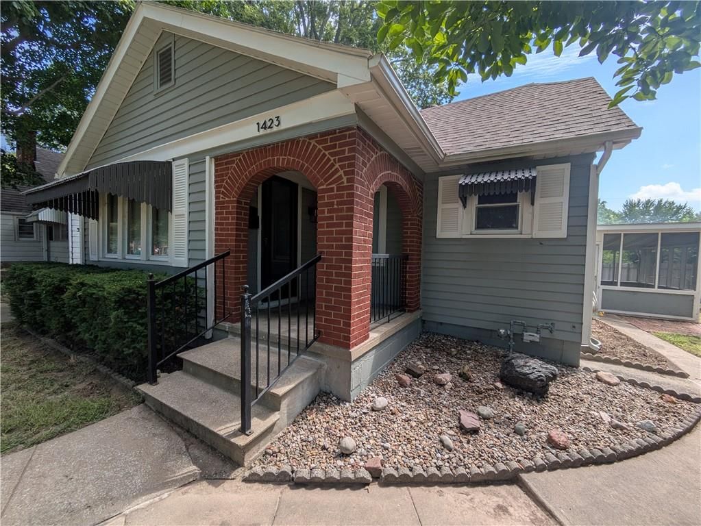 1423 S Dodgion Street — photo 4