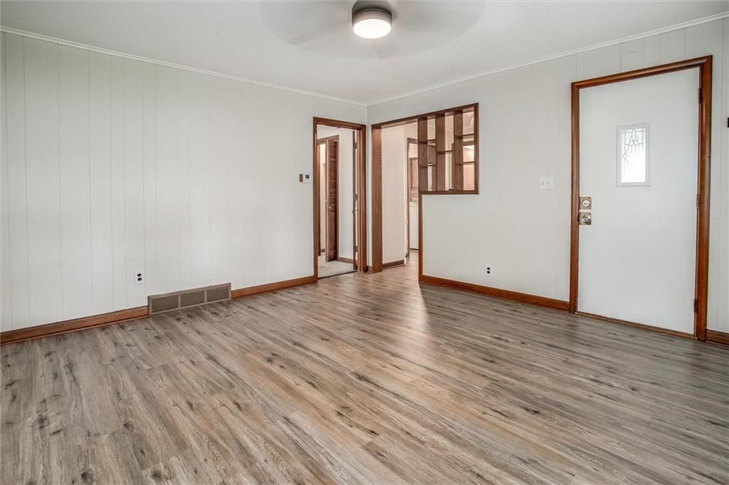 1423 S Dodgion Street — photo 8