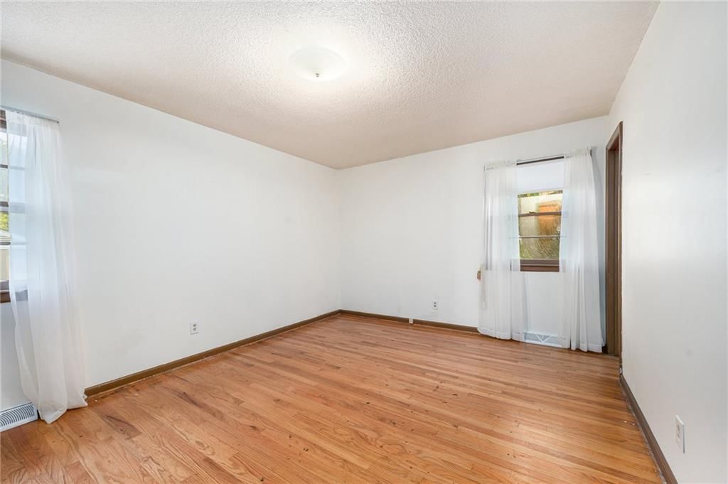 2604 S 74th Street — photo 11