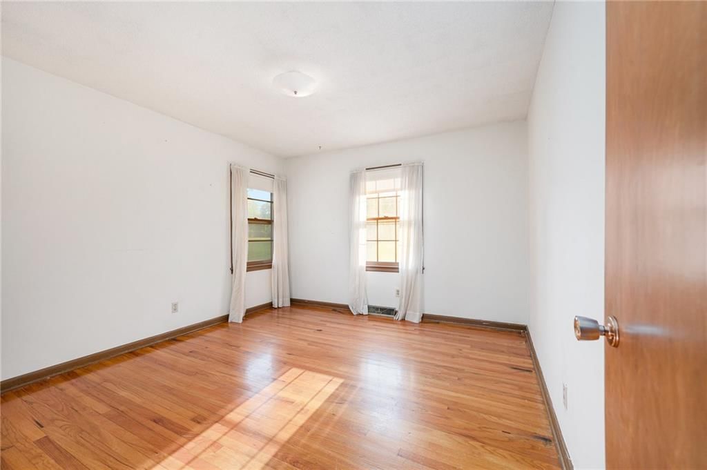 2604 S 74th Street — photo 14