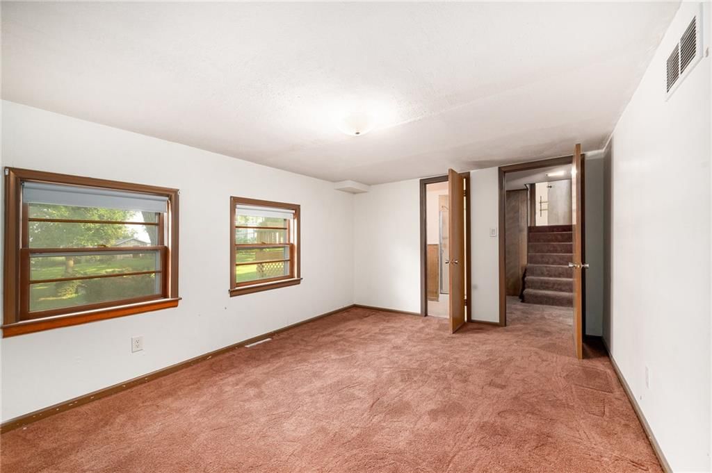 2604 S 74th Street — photo 18