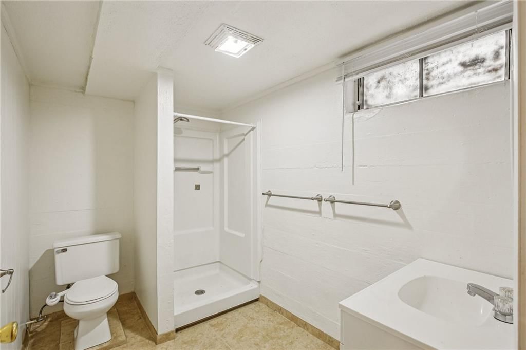 206 N Windsor Street — photo 23