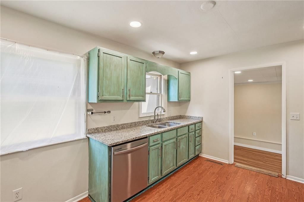 206 N Windsor Street — photo 7