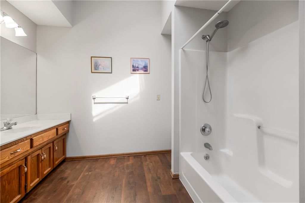 8209 N Revere Court — photo 24
