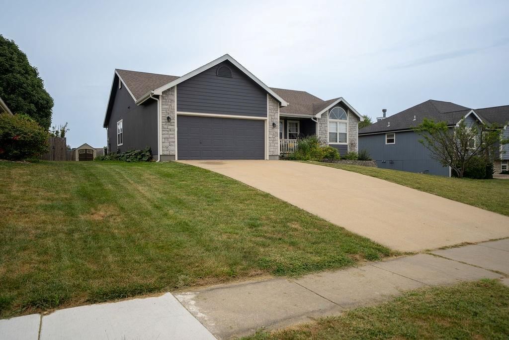 2722 Stratton Drive — photo 4