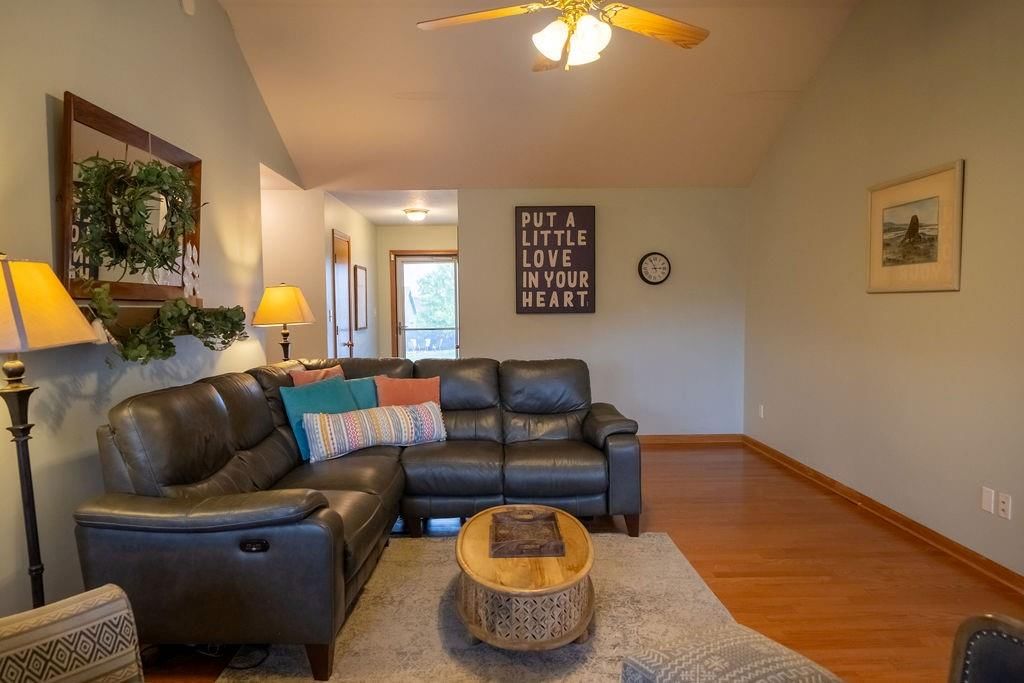 2722 Stratton Drive — photo 10