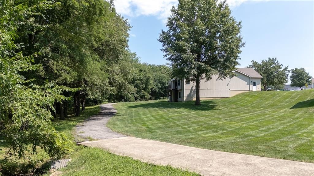 2414 Merlot Place — photo 29