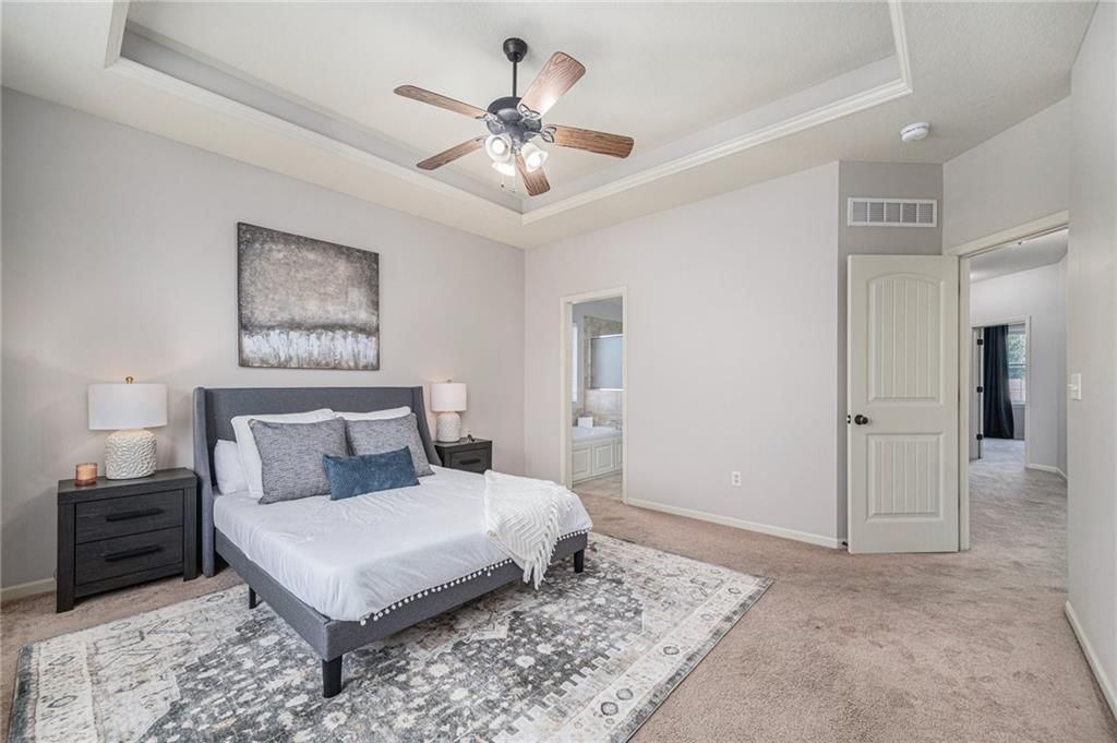 2304 W Piatt Lane — photo 6