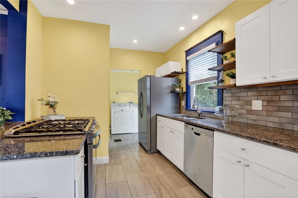 4217 Campbell Street — photo 8