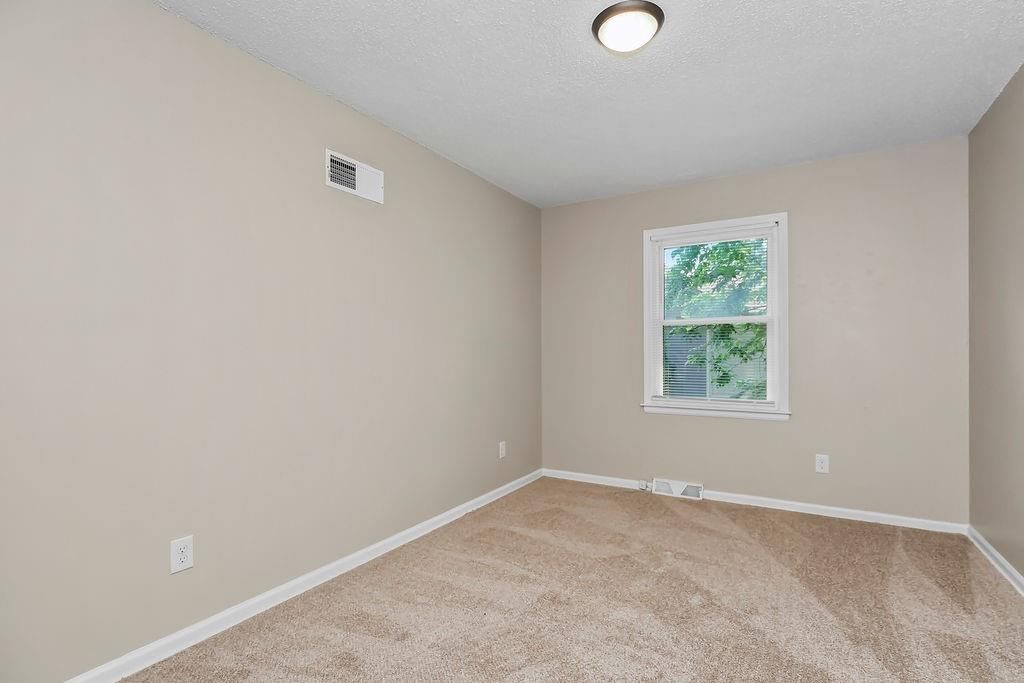 8805 E 81st Terrace — photo 13