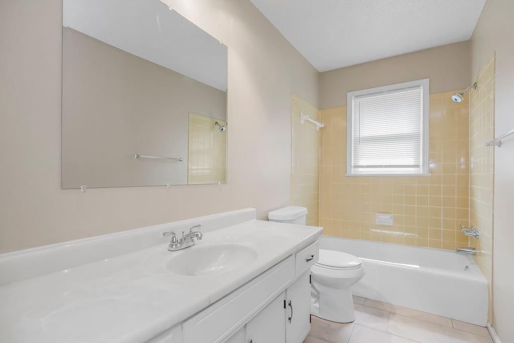 8805 E 81st Terrace — photo 15