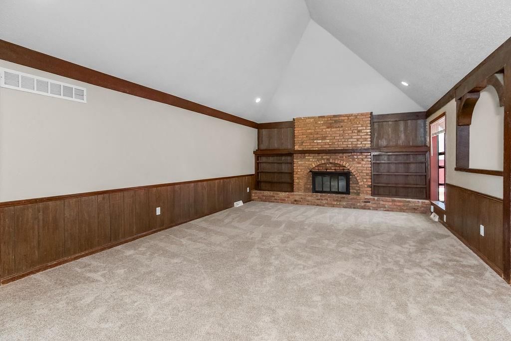 8805 E 81st Terrace — photo 4