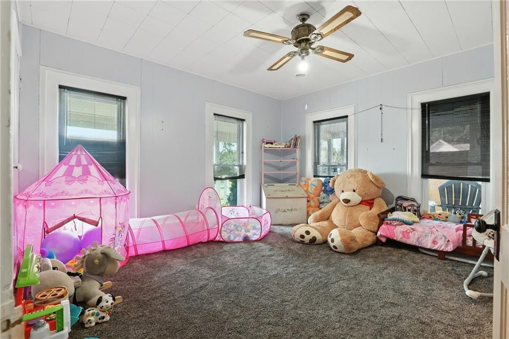 301 W Benton Street — photo 19