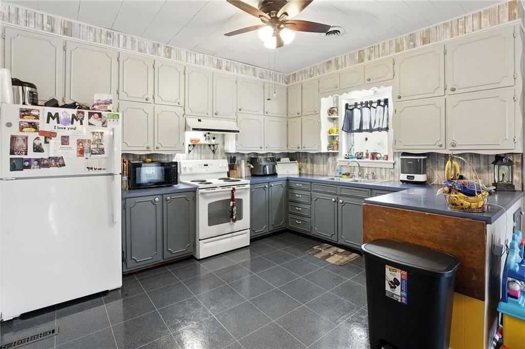 301 W Benton Street — photo 21