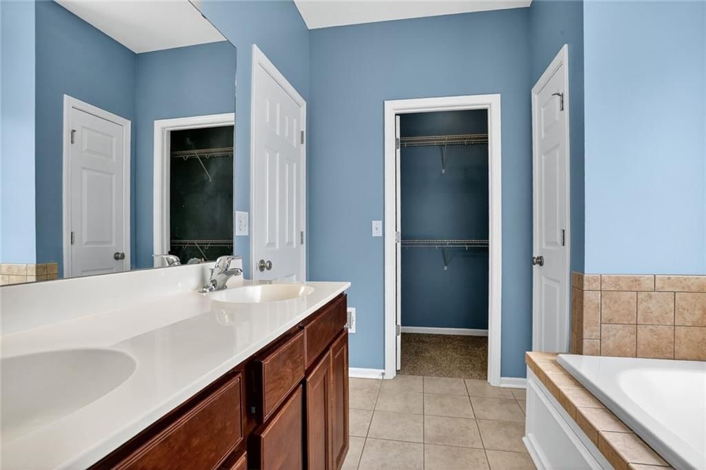5038 NW Woodside Drive — photo 11