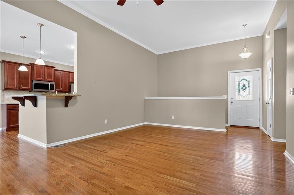 5038 NW Woodside Drive — photo 3