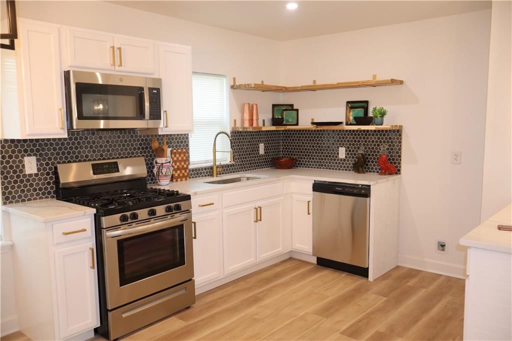 6015 Sloan Avenue — photo 4