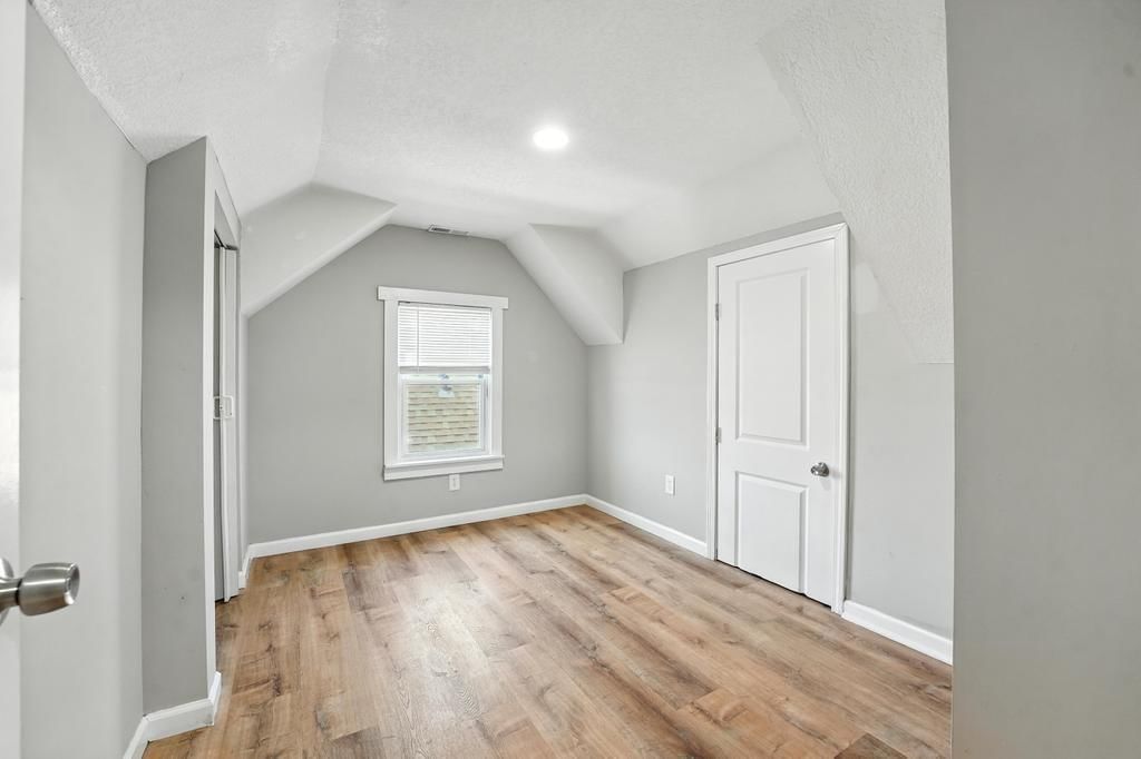 5202 Saida Avenue — photo 24