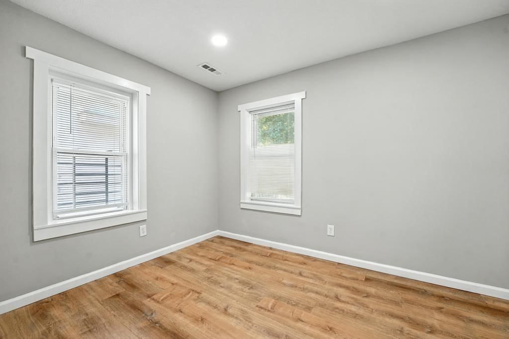 5202 Saida Avenue — photo 25