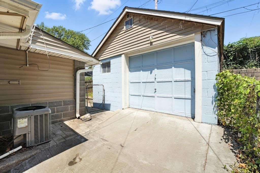 5202 Saida Avenue — photo 31