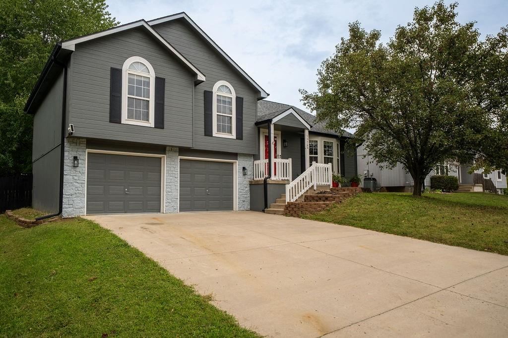 10506 Shelton Avenue — photo 5