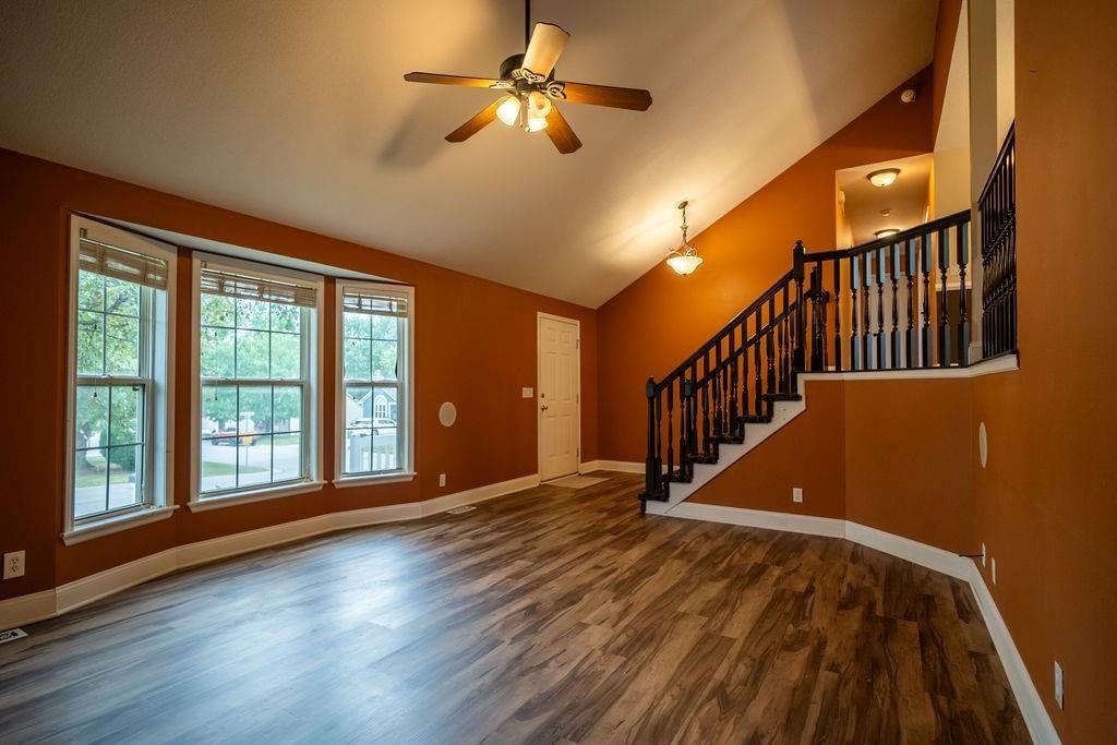 10506 Shelton Avenue — photo 9