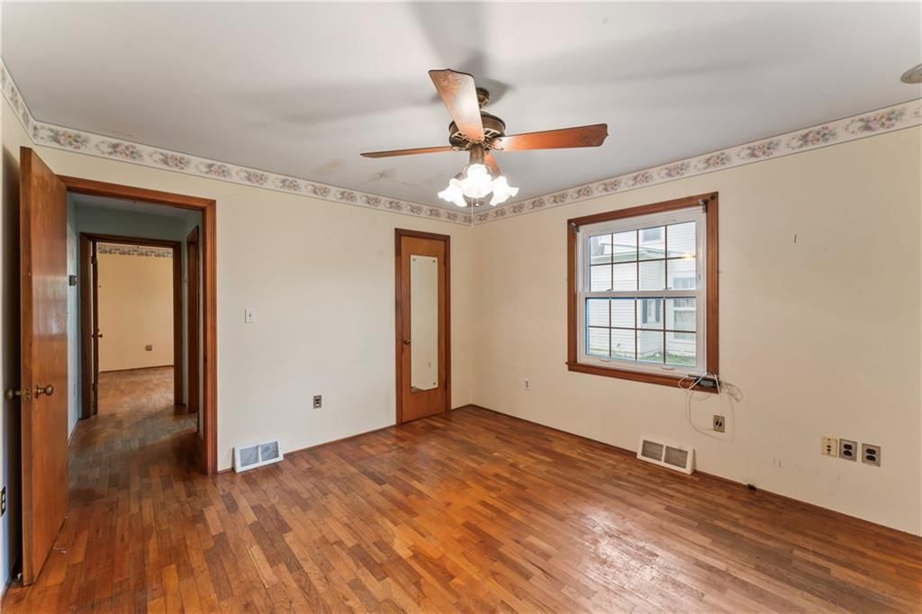 721 Bridge Street — photo 21