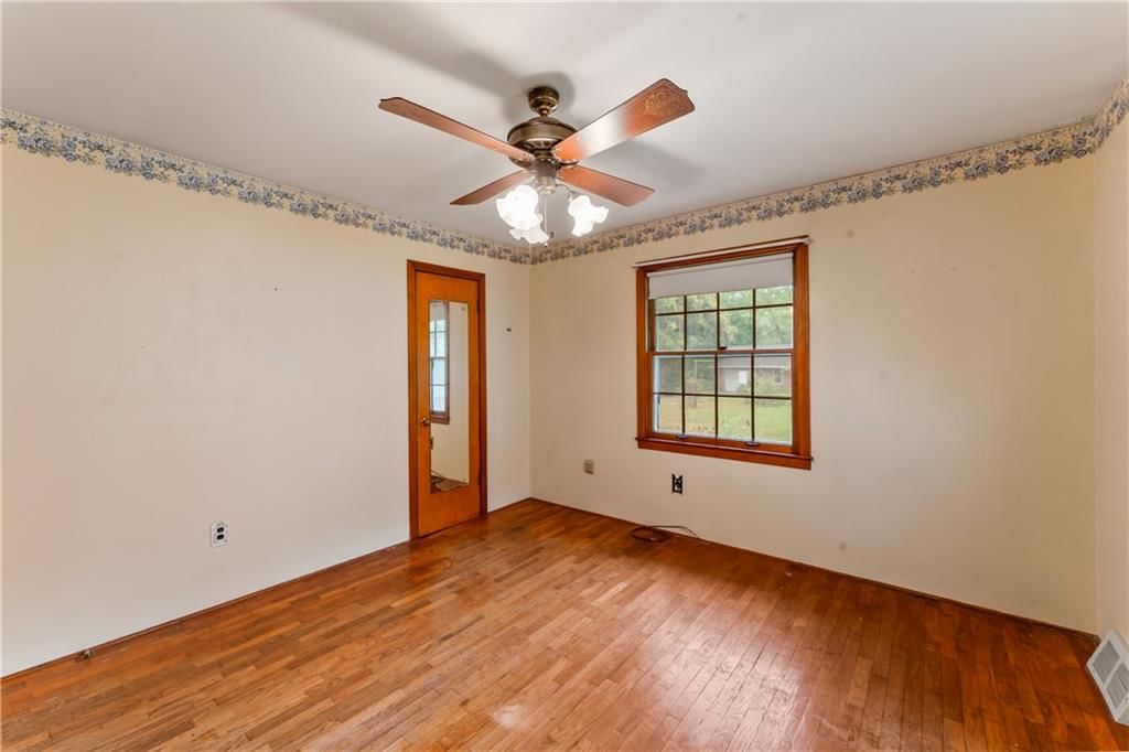 721 Bridge Street — photo 24