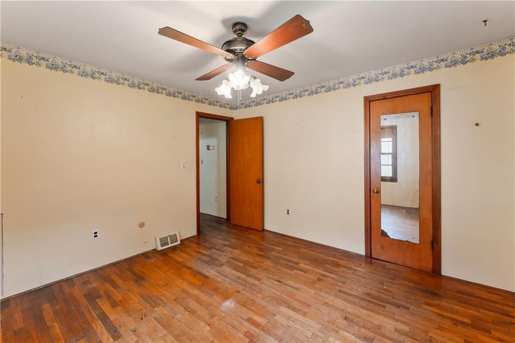 721 Bridge Street — photo 25