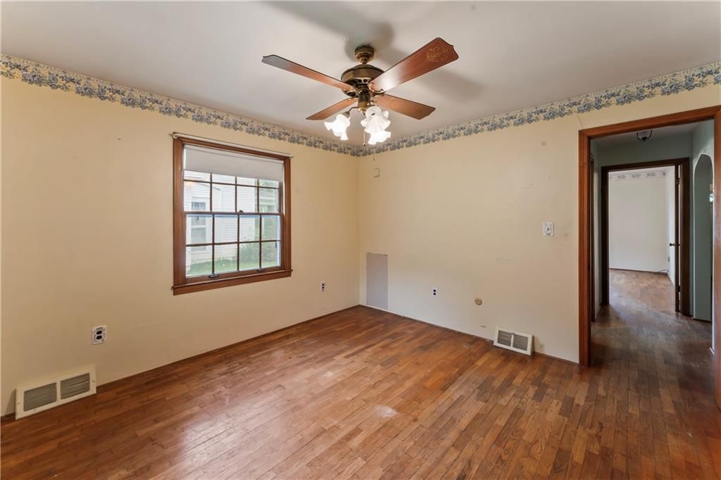 721 Bridge Street — photo 26