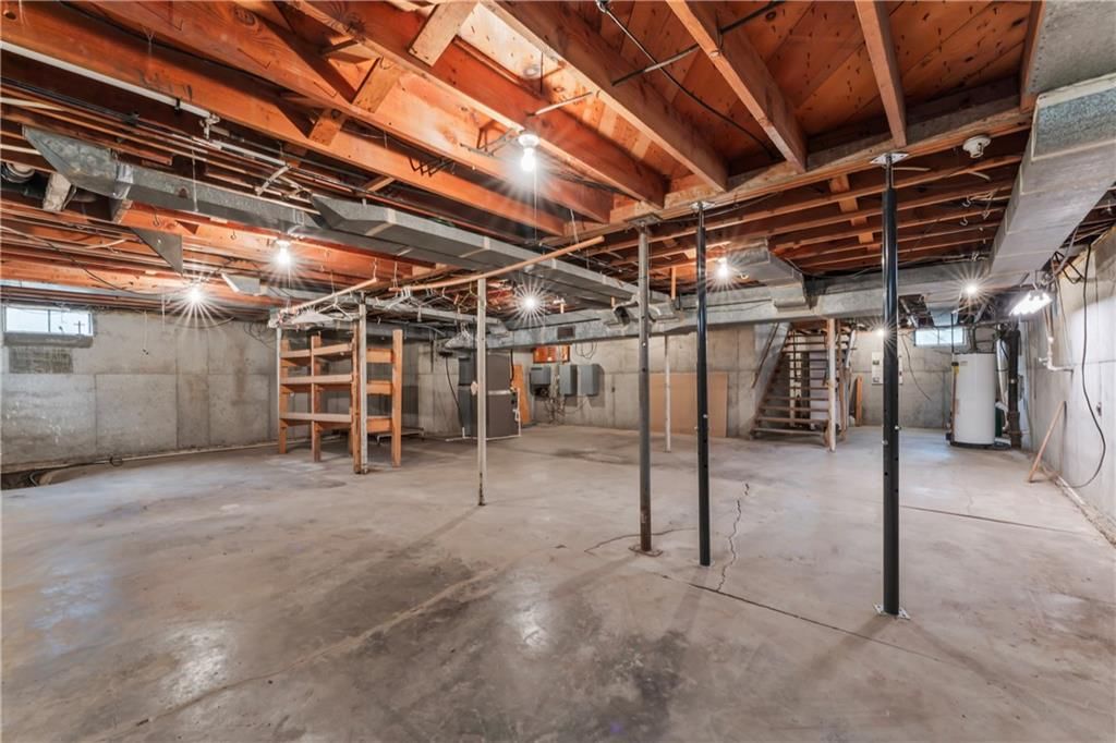 721 Bridge Street — photo 34