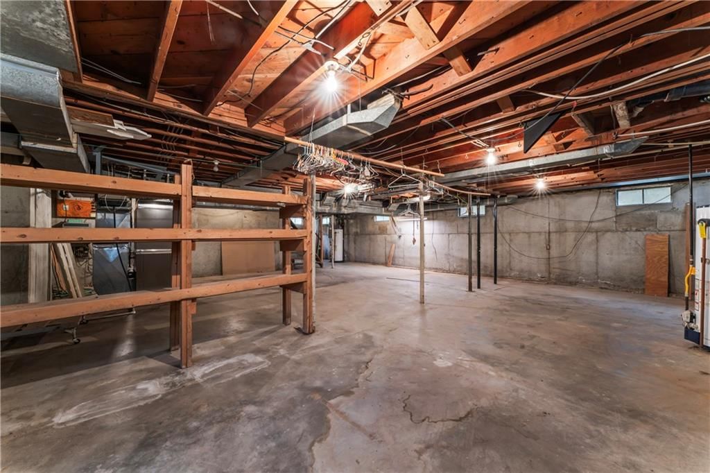 721 Bridge Street — photo 35