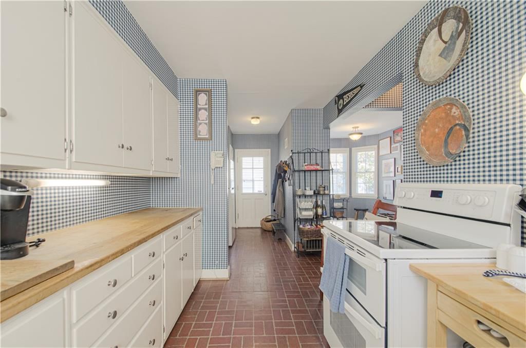 619 W 67th Terrace — photo 14