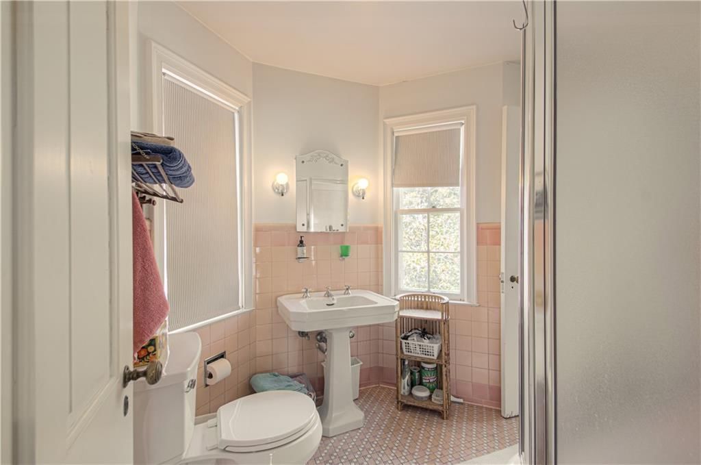619 W 67th Terrace — photo 28