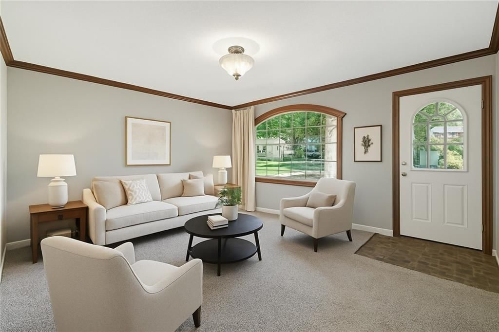 109 SE Brentwood Drive — photo 3