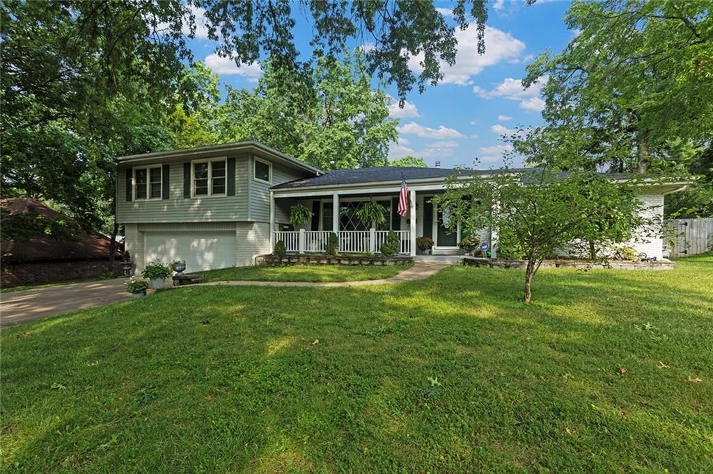 3525 S Cottage Avenue — photo 2