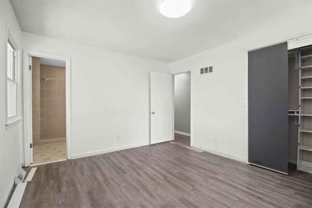 205 SE Moore Court — photo 14