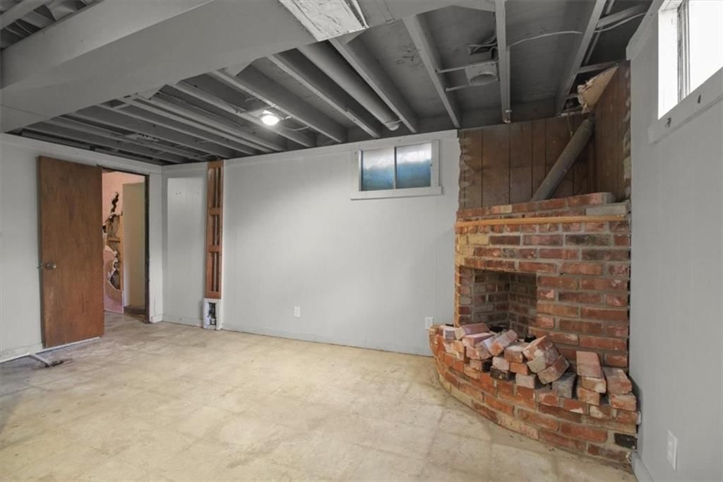 205 SE Moore Court — photo 21