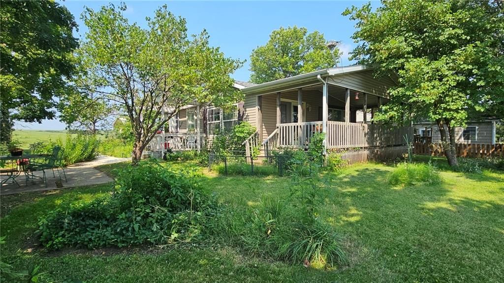 5 Windermere Way — photo 3