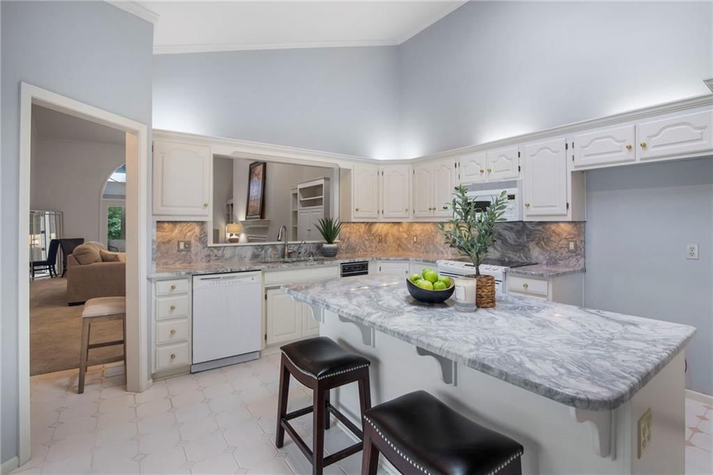 10317 Garnett Street — photo 17