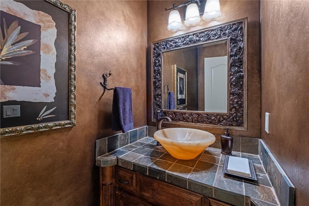 16813 Highland Ridge Drive — photo 23
