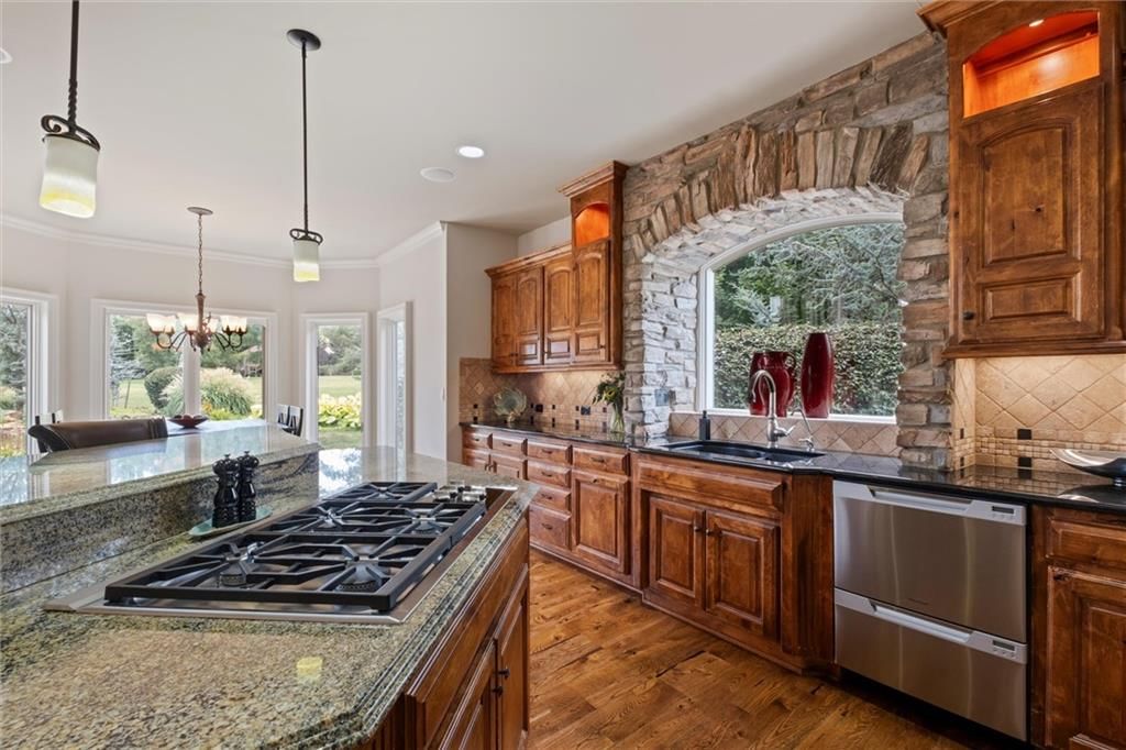 16813 Highland Ridge Drive — photo 5