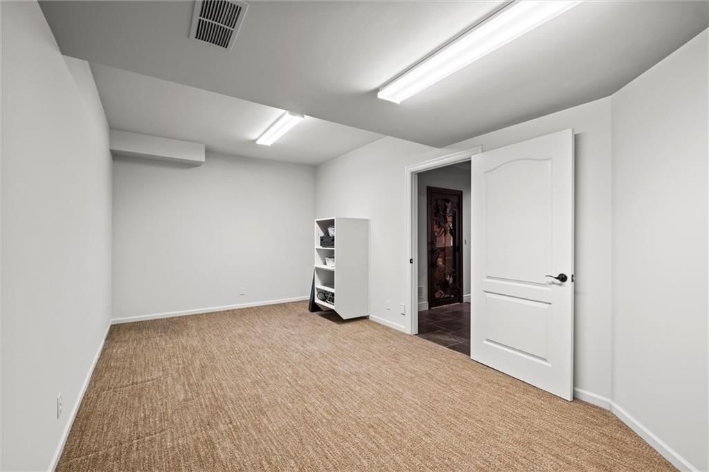 16813 Highland Ridge Drive — photo 46