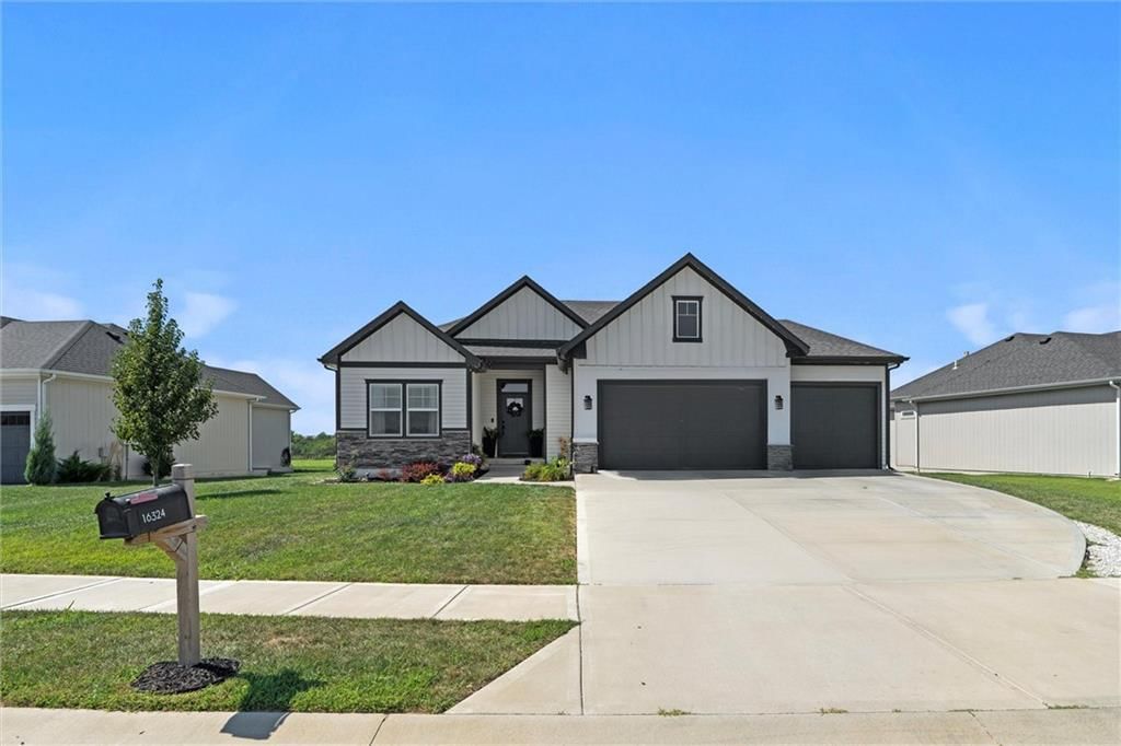 16324 Mustang Street, Gardner, KS