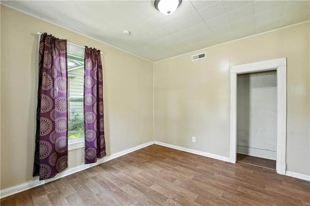827 N Main Street — photo 8