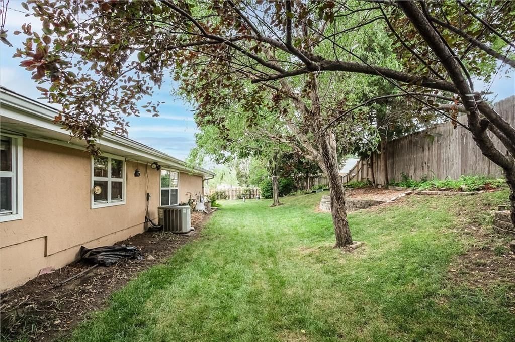 6128 Ash Court — photo 27